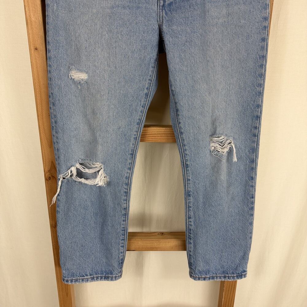 Levi’s 501 Jeans Size 27 Medium Wash Distressed Button Front Denim - Picture 2 of 4